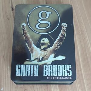 Garth Brooks The Entertainer DVD Set